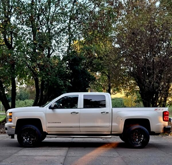 Chevrolet Silverado LTZ Z71 2014 - Imagen 5