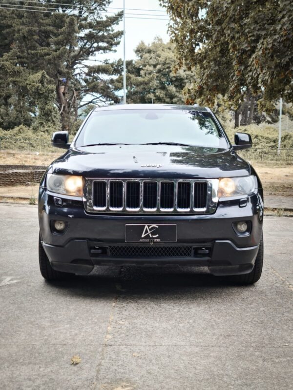 Jeep Grand Cherokee Laredo 4x4 3.0 Diésel – 2013 - Imagen 18