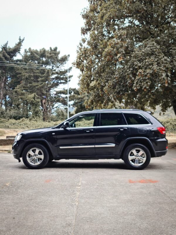 Jeep Grand Cherokee Laredo 4x4 3.0 Diésel – 2013 - Imagen 14