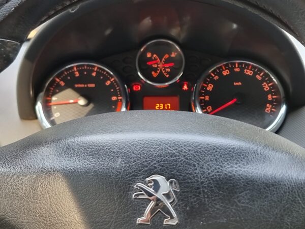 Peugeot 207cc Sport – 2013 - Imagen 14
