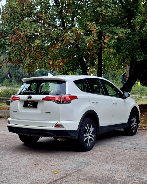 Toyota RAV4 Lujo – 2019 - Imagen 4