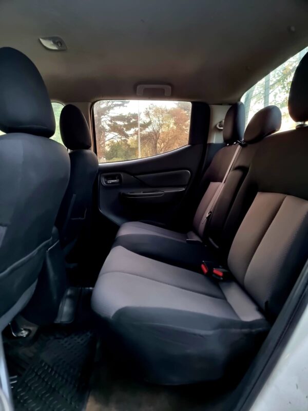 Mitsubishi L200 Katana CRT 4x4 2.4 – 2017 - Imagen 13