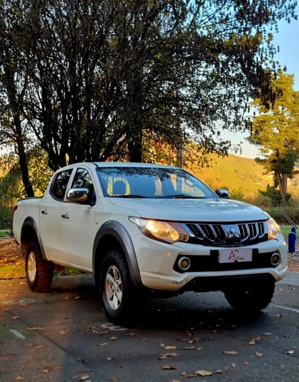 Mitsubishi L200 Katana CRT 4x4 2.4 – 2017 - Imagen 8